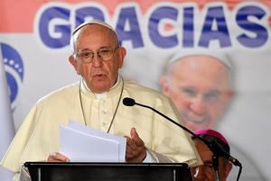 El papa recuerda el Holocausto y pide aprender de las páginas negras de la Historia