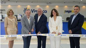 Giselle Mndez Saba, Devin McGranahan, Víctor Virgilio Méndez Saba, Giselle Méndez Sued y Mauricio García.