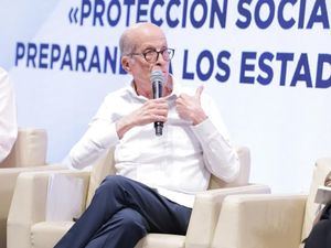 Max Puig explica que adaptación al cambio climático es fundamental en políticas de protección social