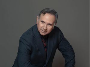 Carlos Veitía, el maestro dominicano que deja huella en la danza, recibe el premio A Life for Dance