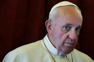 El papa da una lección de buen periodismo a los corresponsales en Italia 