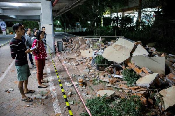 Destrozos del terremoto