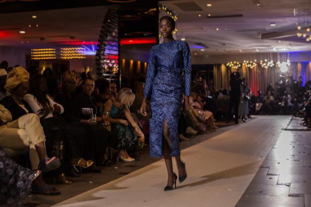 La creatividad africana desfila en la Dakar Fashion Week de Senegal 