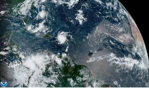 Gran Bahama inundada al paso del huracán Dorian, que deja daños incalculables 