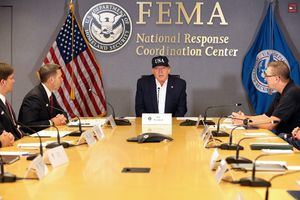 "No sabemos lo que se nos viene", dice Trump sobre el huracán Dorian