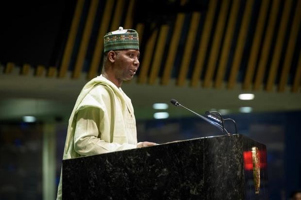 Fotografía cedida por la ONU donde aparece el presidente del septuagésimo cuarto período de sesiones de la Asamblea General, el nigeriano Tijjani Muhammad-Bande, en la sede del organismo en Nueva York (EE.UU.). 