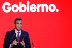 El socialista Sánchez ofrece estabilidad para los próximos comicios españoles