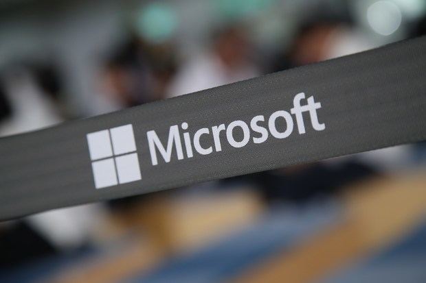 El grupo de piratas informáticos que llevaron a cabo esta operación es conocido como 'Phosphorous' y según Microsoft, se trata de personas 'muy motivadas y dispuestas a invertir mucho tiempo y recursos en la búsqueda y recolección de información'.