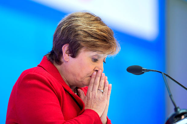 Kristalina Georgieva, Directora Gerente del Fondo Monetario Internacional (FMI), da su discurso de `` levantamiento de cortinas '', antes de las Reuniones Anuales de la organización de 2019 en Washington, DC, EE. UU., 08 de octubre de 2019.