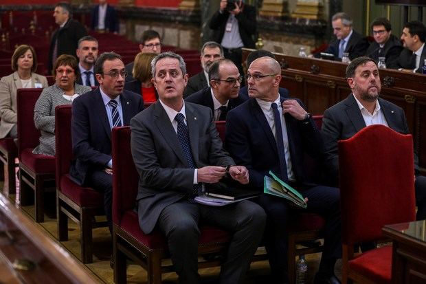 El independentismo catalán se moviliza contra la sentencia a sus líderes
Los líderes independentistas durante el juicio.