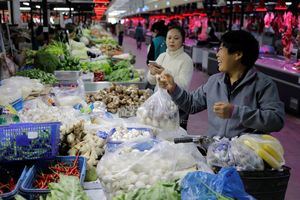 Los precios siguen tendencia alcista en China y crecen un 3 % en septiembre