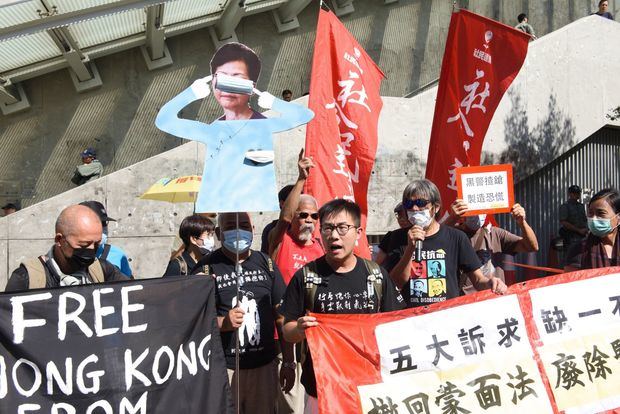 Apaleado uno de los activistas prodemocráticos más destacados de Hong Kong.