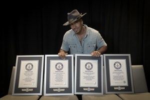 Romeo Santos bate cuatro récords Guinness por la venta de álbumes tropicales