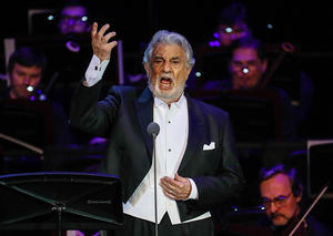 El público de la Ópera de Viena muestra también su entrega a Plácido Domingo