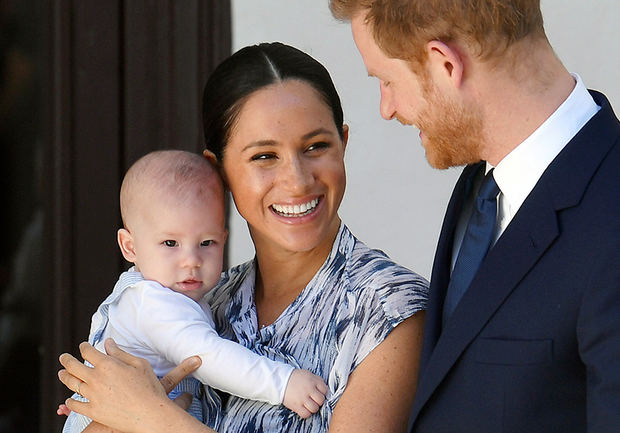 Diputadas británicas se unen para defender a Meghan de los tabloides.