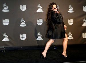 Rosalía eclipsa la alfombra del Latin Grammy y revela cómo hizo "Mal Querer"
 