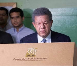 Tribunal Electoral dominicano permite a Fernández ir a las elecciones de 2020