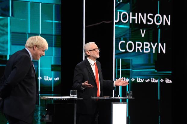 Johnson y Corbyn contraponen sus planes para salir del laberinto del 'brexit'.