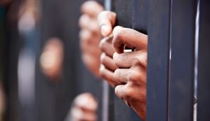 Tribunal ratifica prisión preventiva a expolicí­as acusados muerte de esposo
