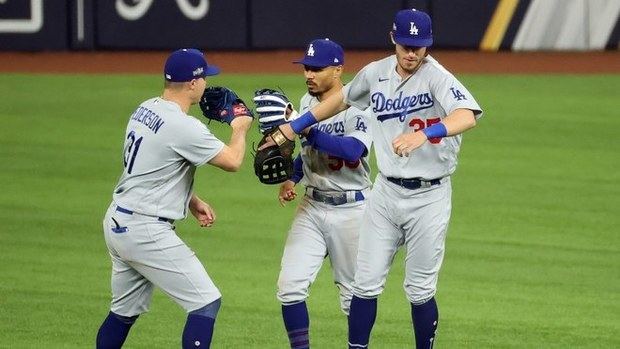 Los Dodgers se niegan a morir y vencen a los Braves.