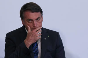 Bolsonaro niega intento de fuga y habla de alucinaciones