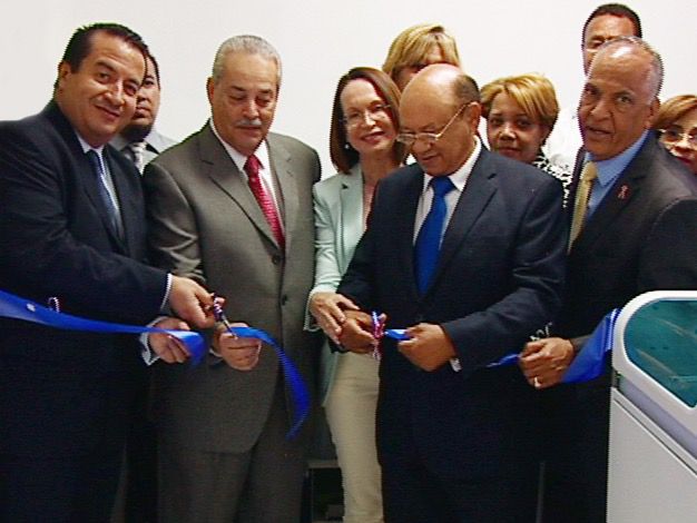 Inauguración Laboratorio Nacional con el sistema cobas®6800