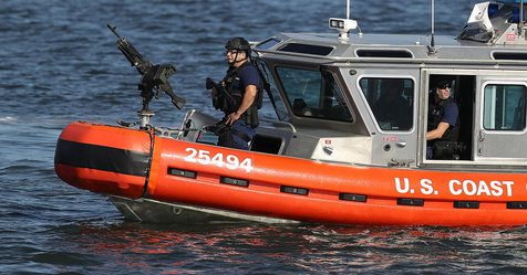 Incautan alijo de cocaína y arrestan a 8 dominicanos en aguas de Puerto Rico.