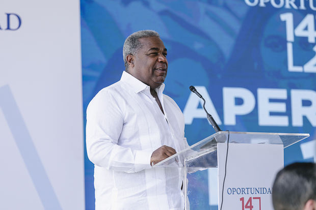 Tony Peña Guaba.
