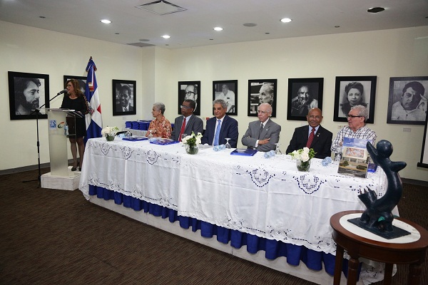 Presentación del libro sobre la Biblioteca de la UASD