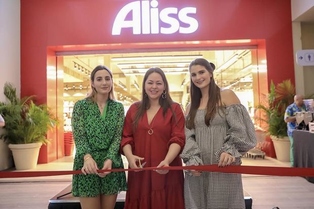 Ifigenia Mavrokordatos, Sandra Infante y María Mavrokordatos.