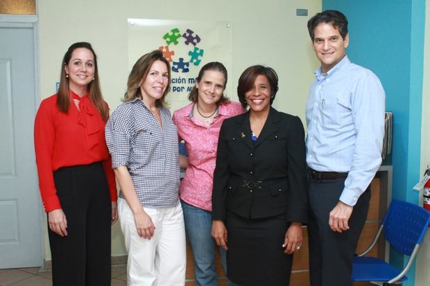 Michelle Delance, María Esther Valiente, Maribel López, Odile Villavizar y Oscar Villanueva.