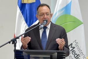 Ministro de Medio Ambiente, Ángel Estévez.