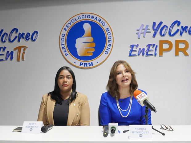 Leyvi Bautista y Yadira Henríquez.