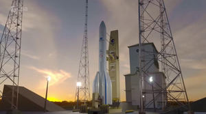 Imagen del cohete Ariane 6 en el puerto espacial europeo de la Guayana Francesa.