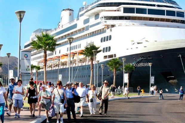 Llegada de turistas cruceros.