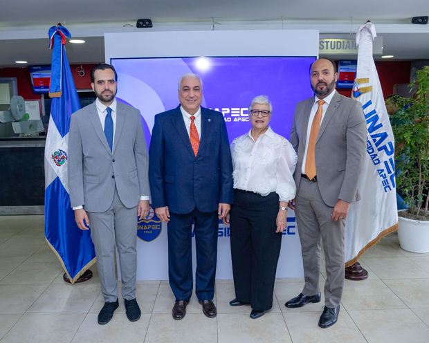 -José Antonio Gil, Erik Pérez Vega, María Isabel Sánchez, Andy Crespo.