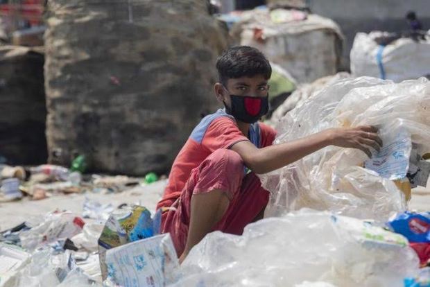 Millones de niños corren el riesgo de tener que realizar trabajo infantil como consecuencia de la crisis de la Covid-19.