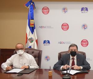 PUCMM, UNAPEC e ISFODOSU se suman al acuerdo de Claro con Universidades del país