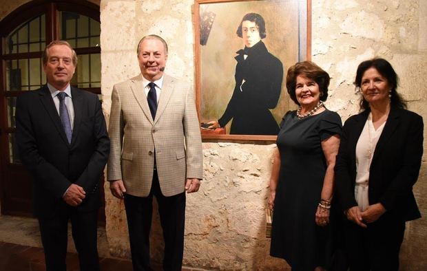 Didier Lopinot, Eduardo Selman, Gloria de Selman y Elisabeth de Lopinot.