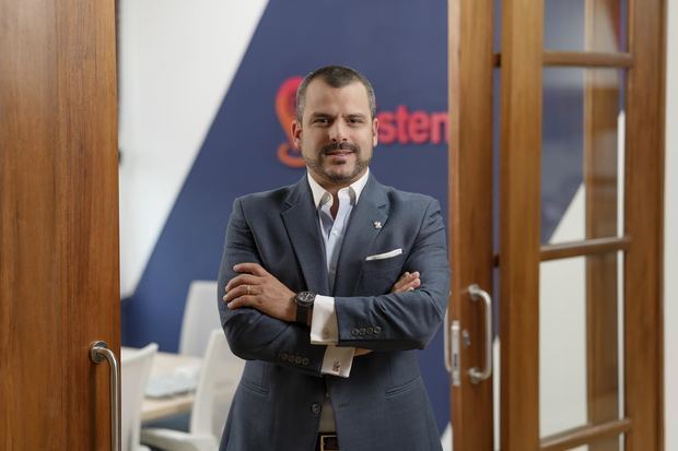 Dr. Andrés Simón González Silén, presidente y co-fundador de asistensis.