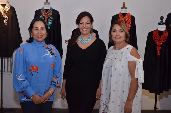 María Teresa de Catrain, Gisselle Mancebo y Anny Abate.