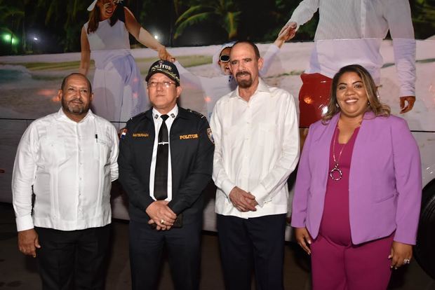 Paul Guerrero, Minoru Matsunaga, José Hernández y Katty Valdez.