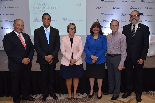 Ricardo Canalda, Jesús Gerardo Martínez, Mercedes Canalda, Eva Carvajal de Toribio, Ignacio Méndez y Ramón Rosario.