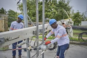 CEPM restablece el 100% del servicio eléctrico en la zona Este