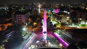 Monumentos del Distrito se iluminan de rosa por lucha contra Cáncer de Mama