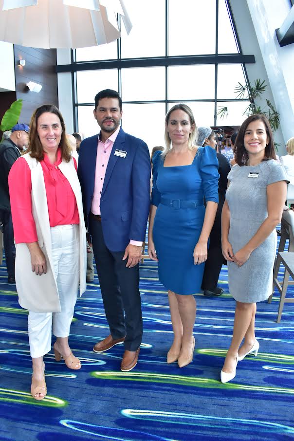 María Colunga, Walter Camiol, Ana García e Hilda Castillo.