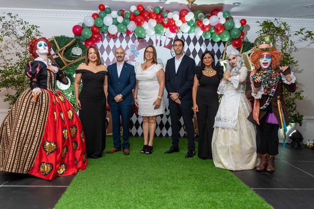 Marjorie Rijo, Leandro Tajes, Zoe Lara, Iván Galarza Prieto y Marta De Lara.