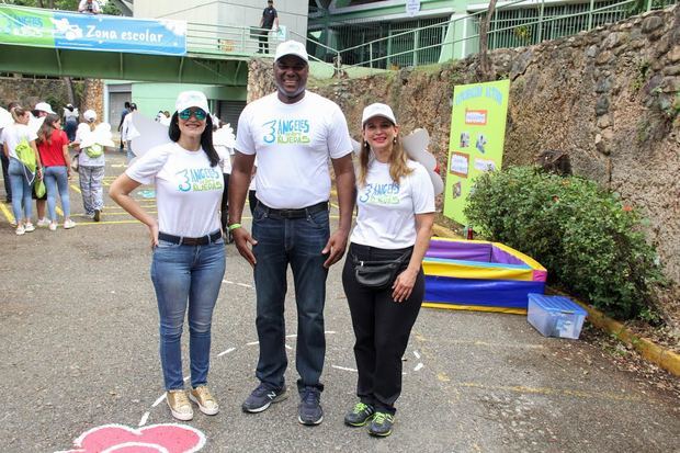 Angelina Rodríguez, Soterio Ramírez y Mónika Despradel.