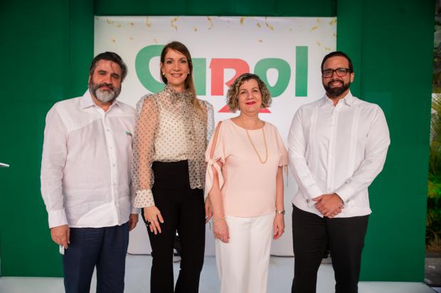 Vinicio Curiel, María Teresa Ferreiro, Lucía Báez y Julio Rafael Curiel