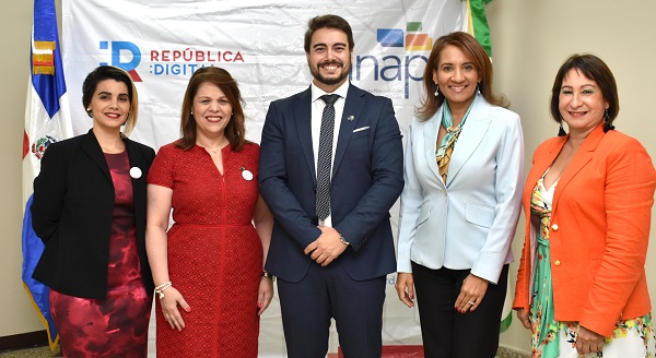 Paola Johnson, Celenia Vidal, Virgilio García, Zoraima Cuello y Donatila Germán